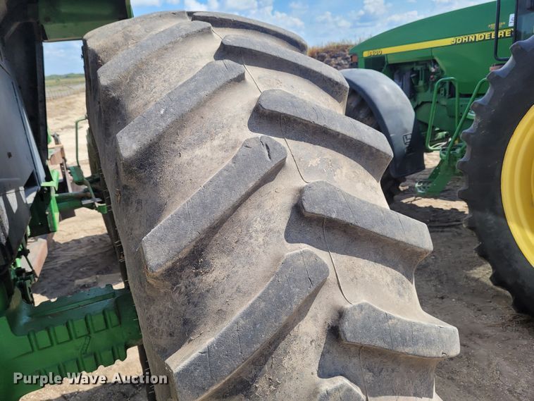 image for item DG3525 1984 John Deere 4650  MFWD tractor