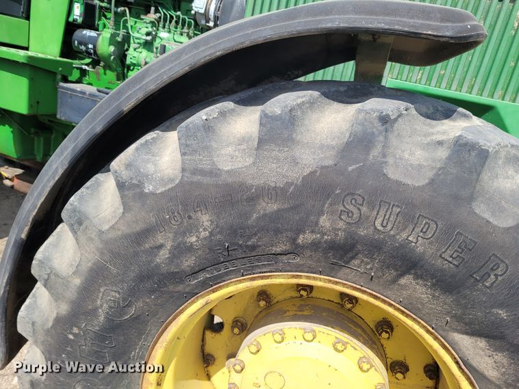 image for item DG3525 1984 John Deere 4650  MFWD tractor