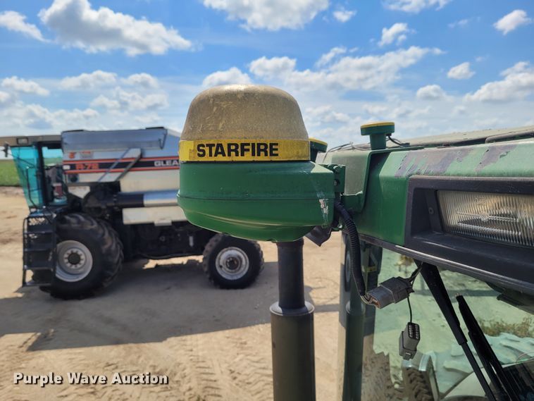 image for item DG3527 1997 John Deere 8400  MFWD tractor