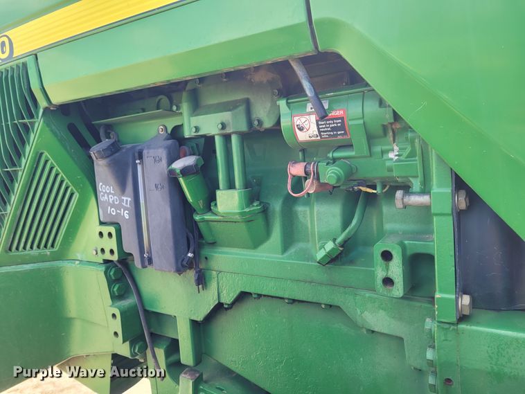 image for item DG3527 1997 John Deere 8400  MFWD tractor