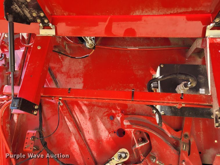 image for item DG3528 2013 New Holland BR7090 Specialty Crop  round baler