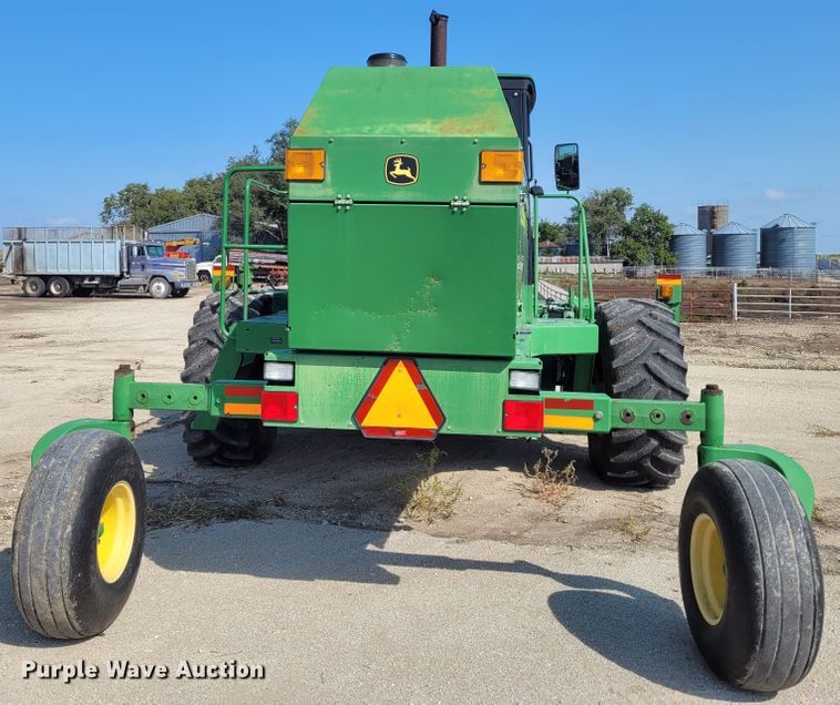 image for item DG3530 2007 John Deere 4995  windrower