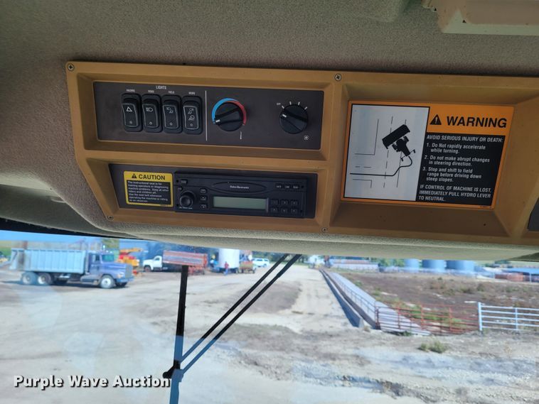 image for item DG3530 2007 John Deere 4995  windrower