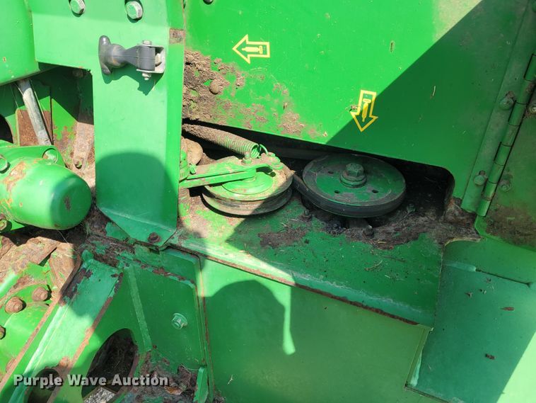 image for item DG3530 2007 John Deere 4995  windrower