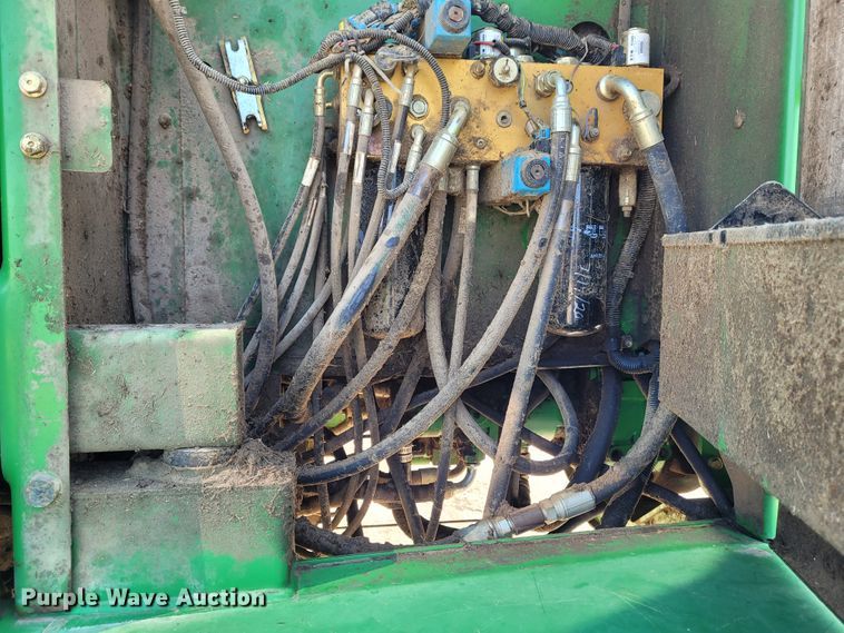 image for item DG3530 2007 John Deere 4995  windrower