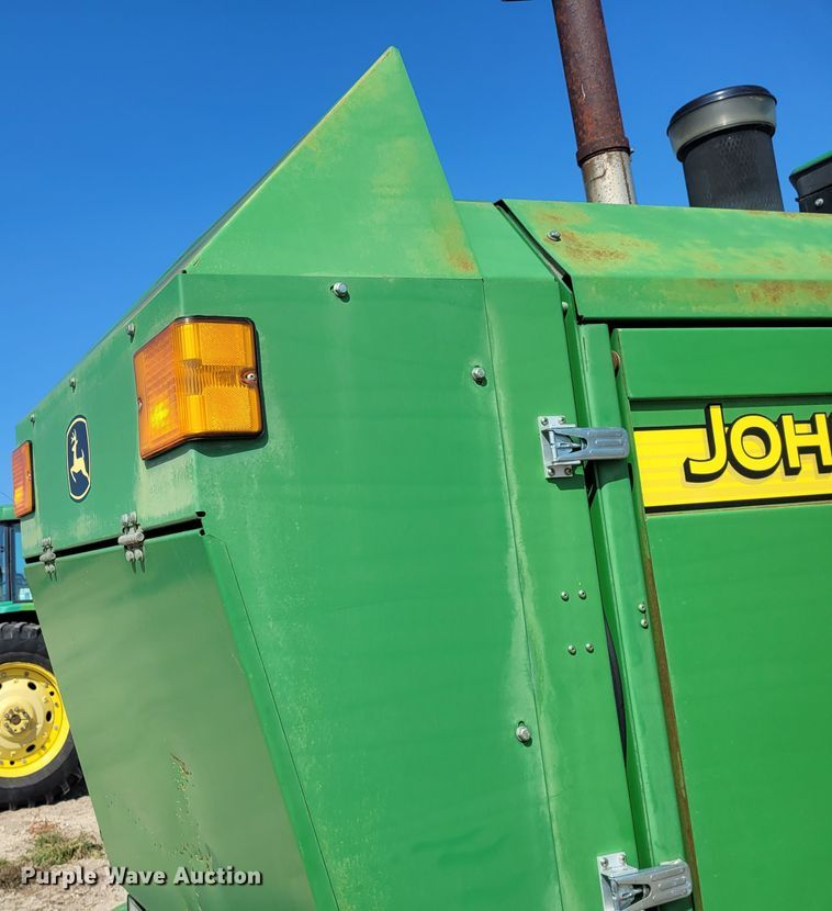 image for item DG3530 2007 John Deere 4995  windrower