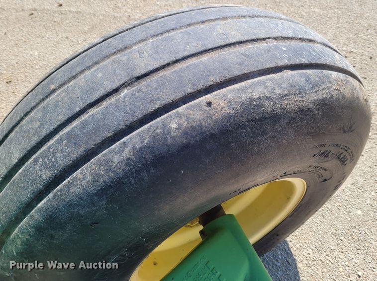 image for item DG3530 2007 John Deere 4995  windrower