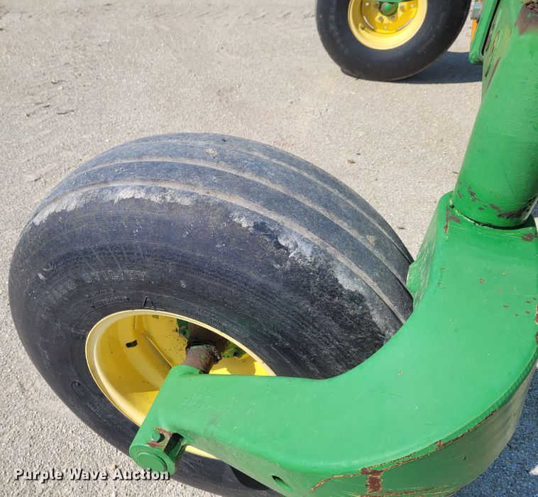 image for item DG3530 2007 John Deere 4995  windrower