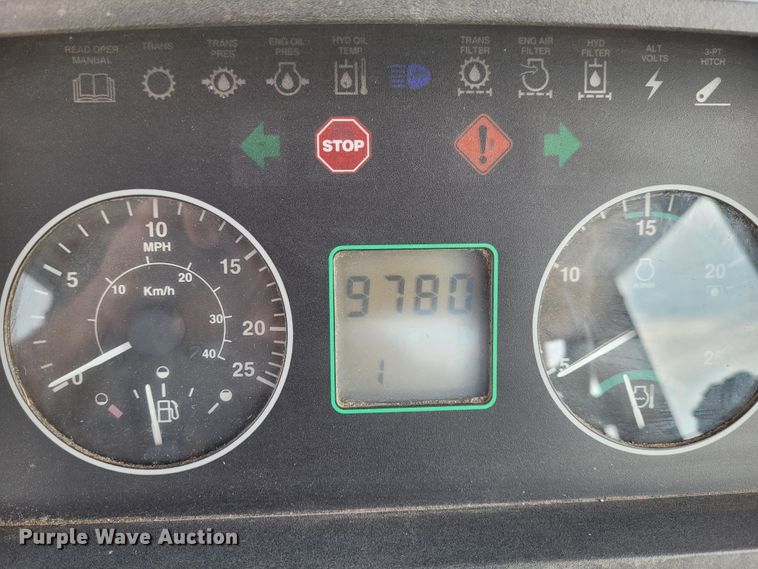 image for item DG3531 1994 John Deere 7200  MFWD tractor