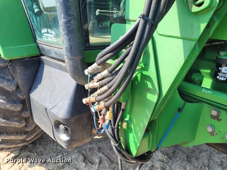 image for item DG3531 1994 John Deere 7200  MFWD tractor