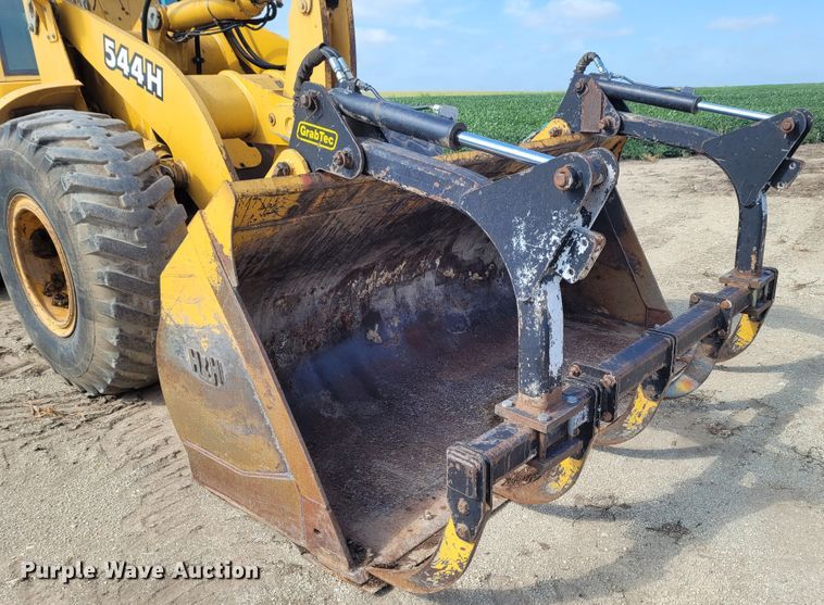 image for item DG3532 2001 John Deere 544H  wheel loader