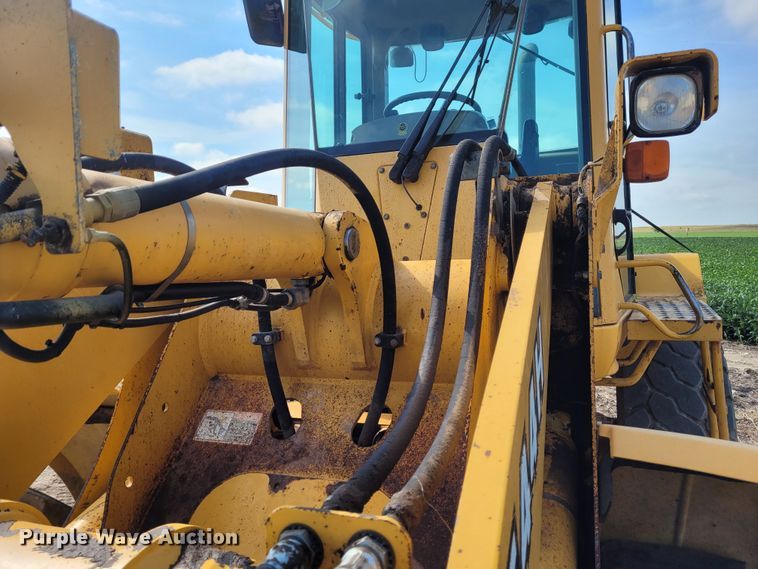 image for item DG3532 2001 John Deere 544H  wheel loader