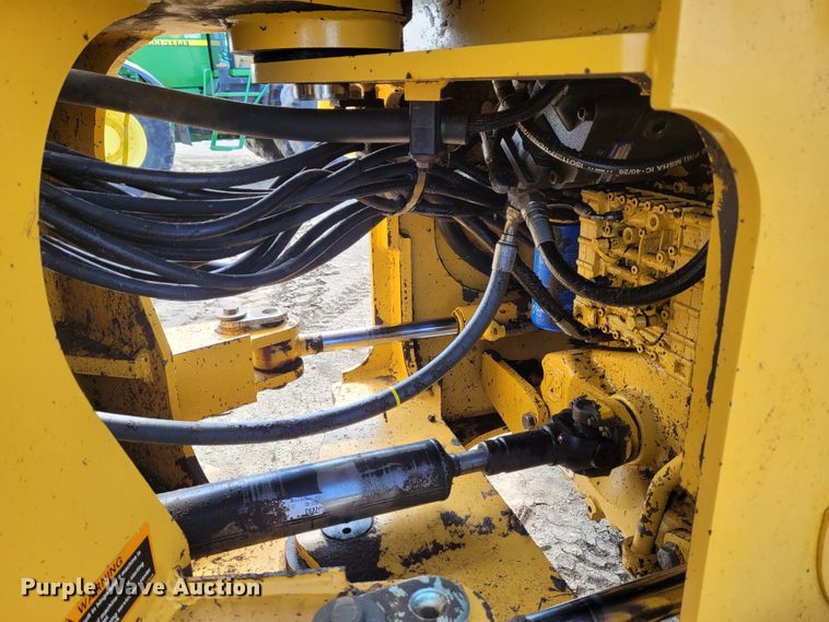 image for item DG3532 2001 John Deere 544H  wheel loader