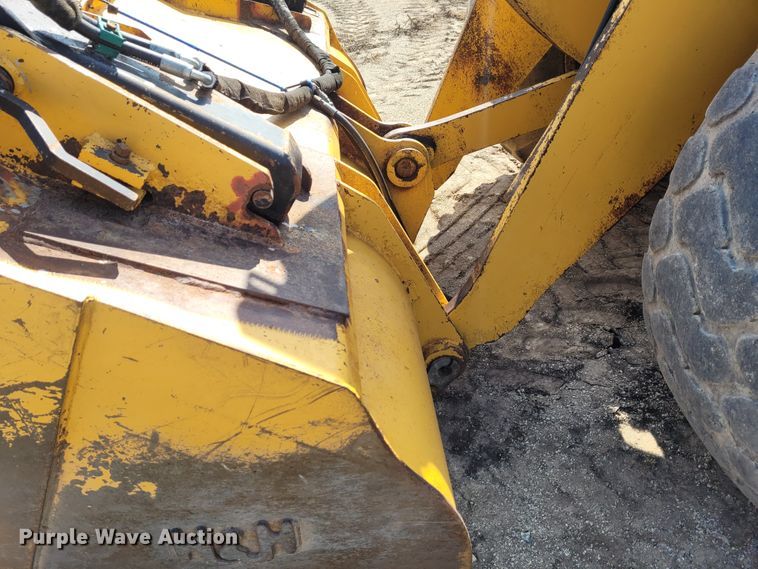 image for item DG3532 2001 John Deere 544H  wheel loader