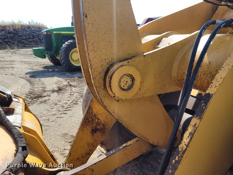 image for item DG3532 2001 John Deere 544H  wheel loader