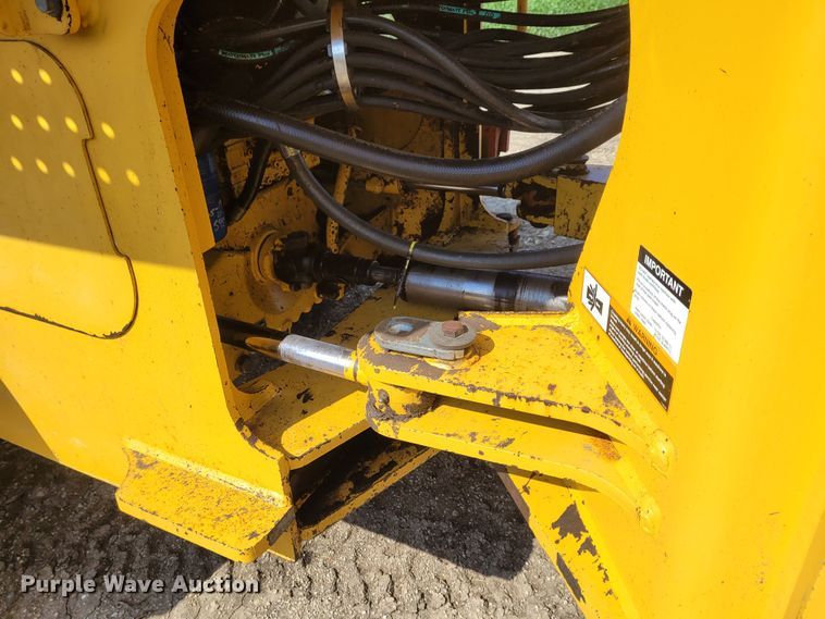 image for item DG3532 2001 John Deere 544H  wheel loader