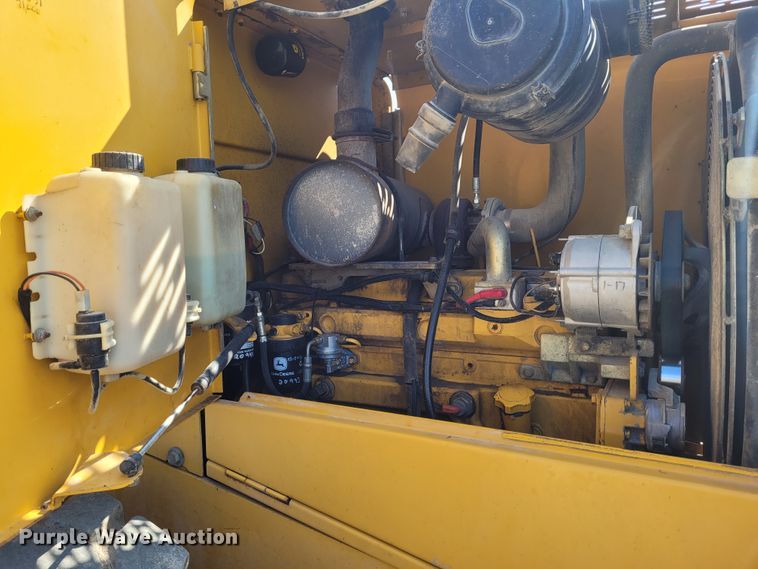 image for item DG3532 2001 John Deere 544H  wheel loader