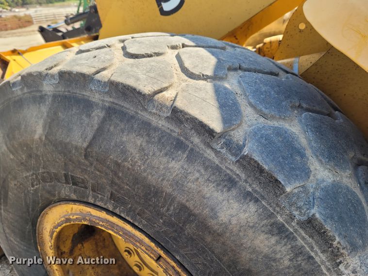 image for item DG3532 2001 John Deere 544H  wheel loader