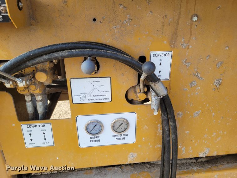 image for item DG3533 HayBuster Big Bite H1130  tub grinder