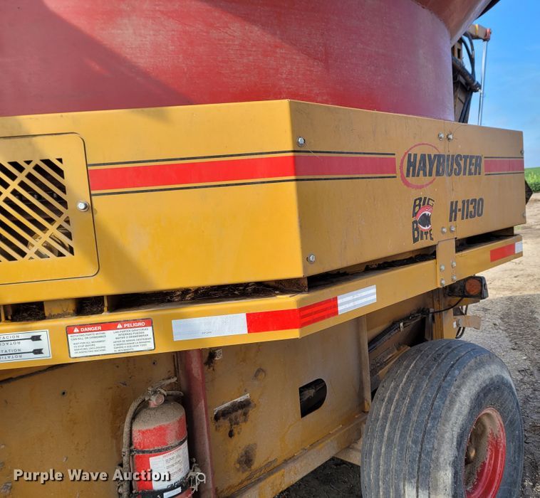 image for item DG3533 HayBuster Big Bite H1130  tub grinder