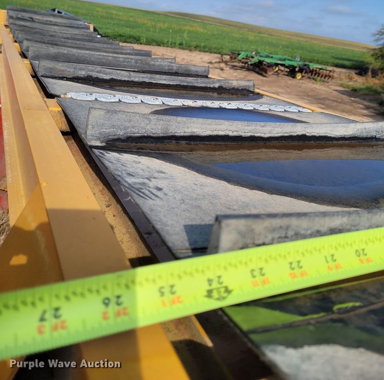 image for item DG3533 HayBuster Big Bite H1130  tub grinder