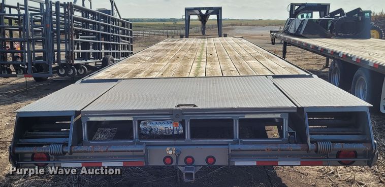 image for item DG3537 2009 Titan  equipment trailer