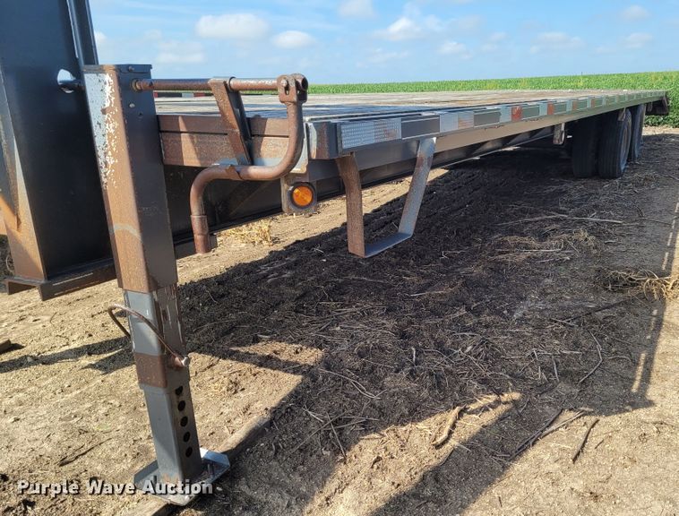 image for item DG3537 2009 Titan  equipment trailer