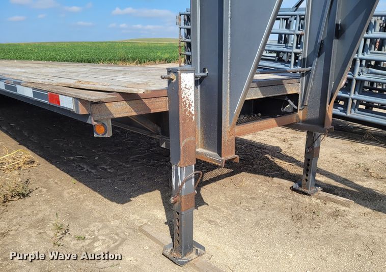 image for item DG3537 2009 Titan  equipment trailer