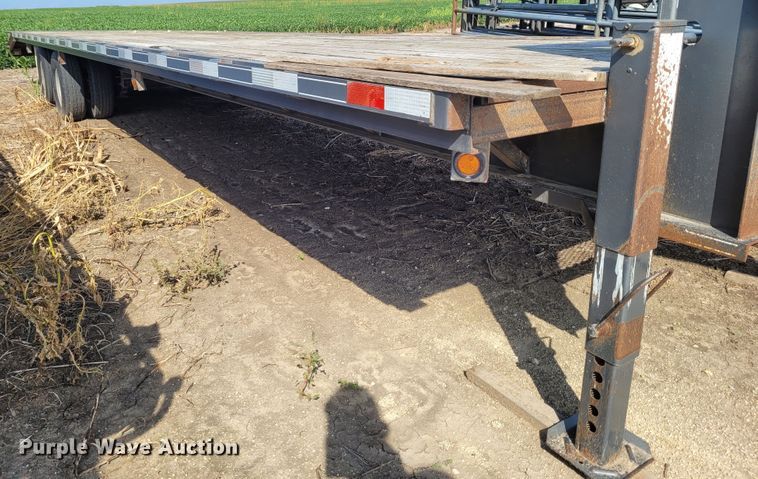 image for item DG3537 2009 Titan  equipment trailer