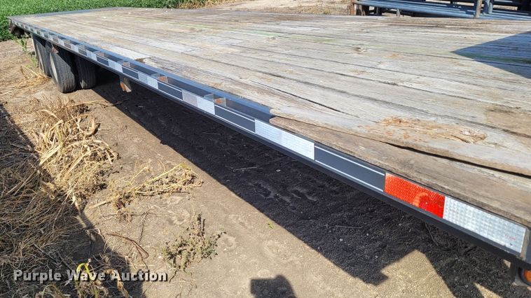 image for item DG3537 2009 Titan  equipment trailer