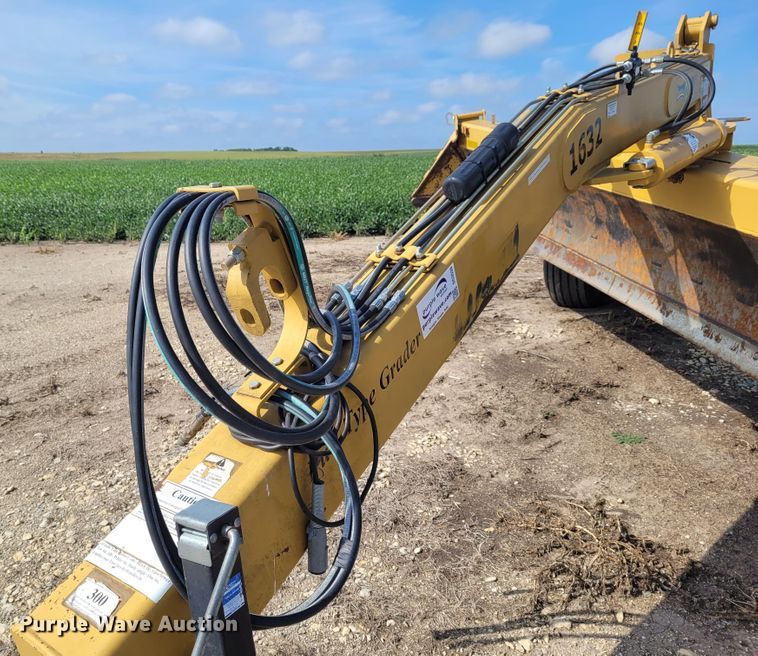 image for item DG3539 Landoll Icon 1632  grader