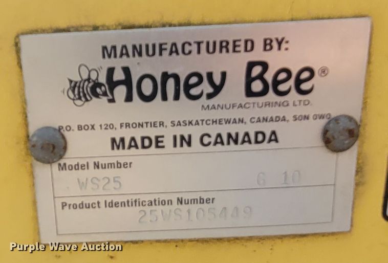 image for item DG3541 Honey Bee WS25  windrower draper head