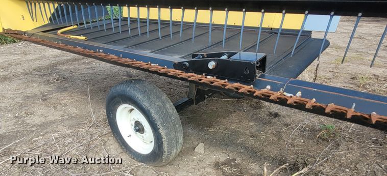 image for item DG3541 Honey Bee WS25  windrower draper head