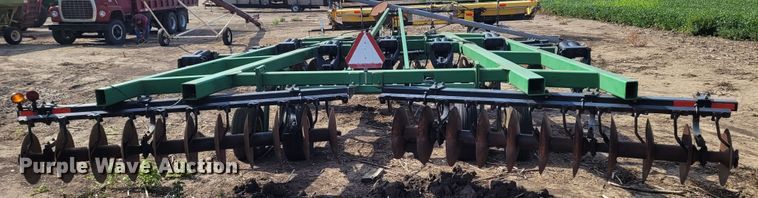 image for item DG3542 John Deere 510  disk ripper