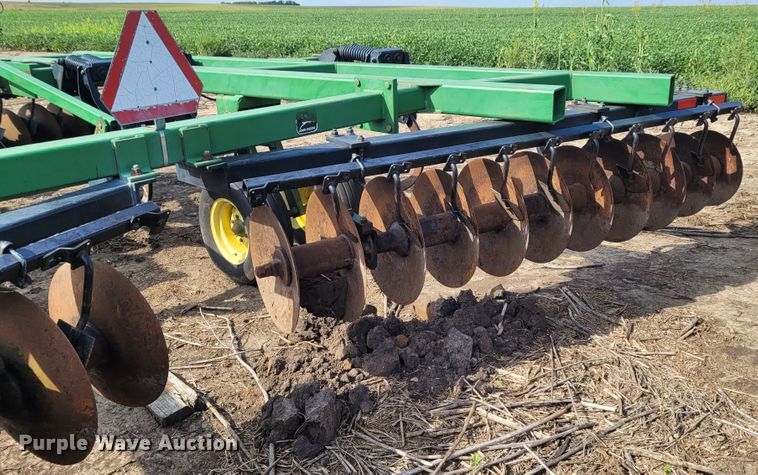 image for item DG3542 John Deere 510  disk ripper