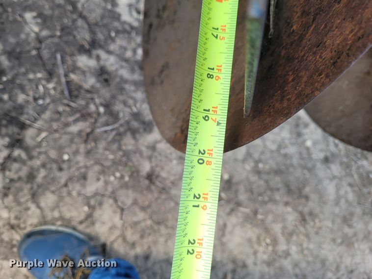 image for item DG3542 John Deere 510  disk ripper