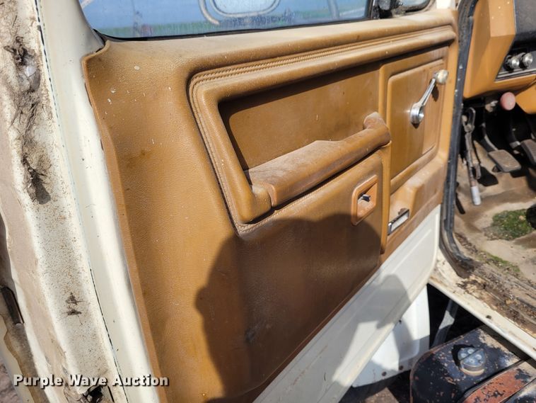 image for item DG3545 1980 Ford  grain truck