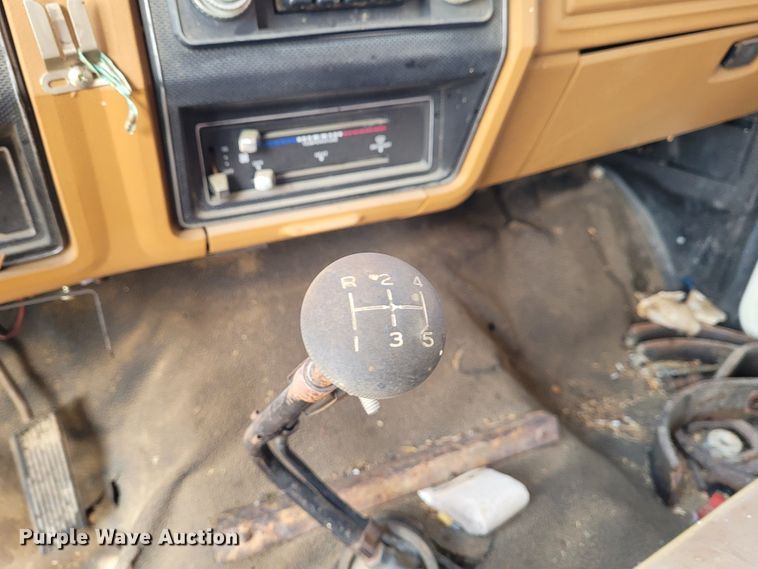 image for item DG3545 1980 Ford  grain truck