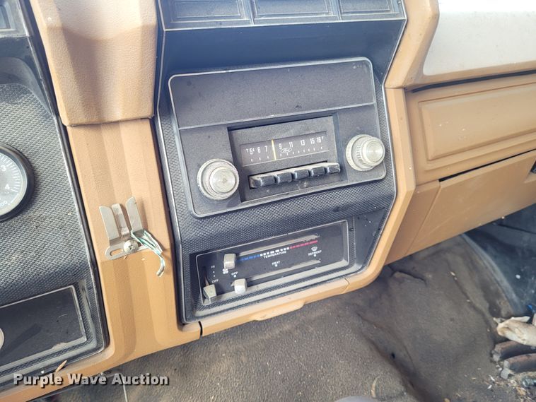 image for item DG3545 1980 Ford  grain truck