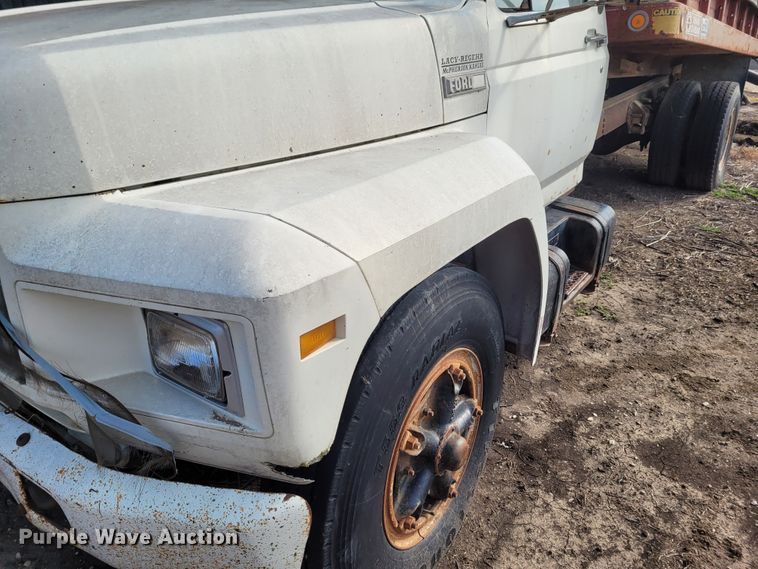 image for item DG3545 1980 Ford  grain truck