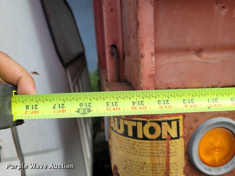 image for item DG3545 1980 Ford  grain truck