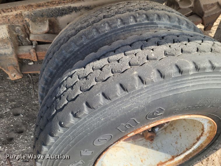 image for item DG3545 1980 Ford  grain truck