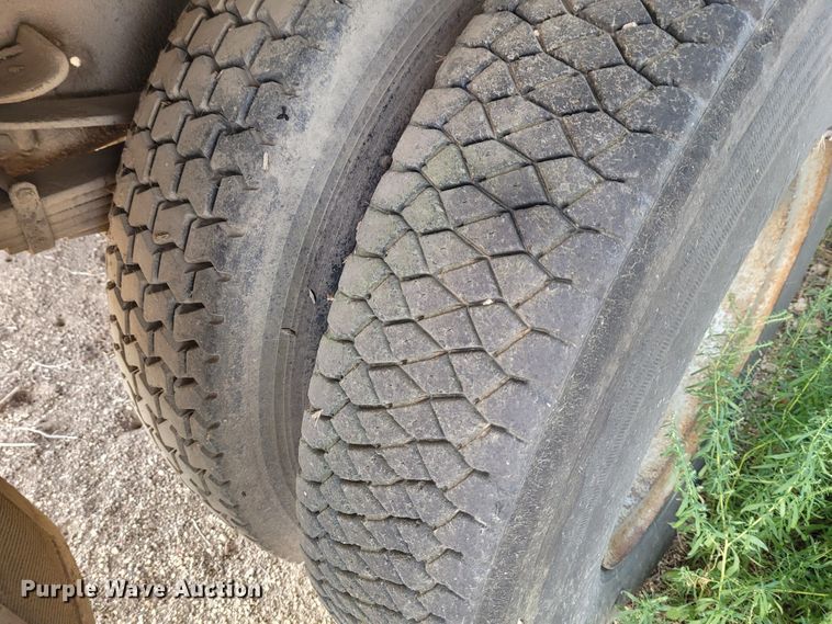 image for item DG3545 1980 Ford  grain truck