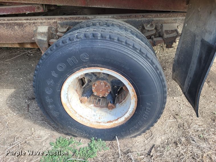 image for item DG3545 1980 Ford  grain truck