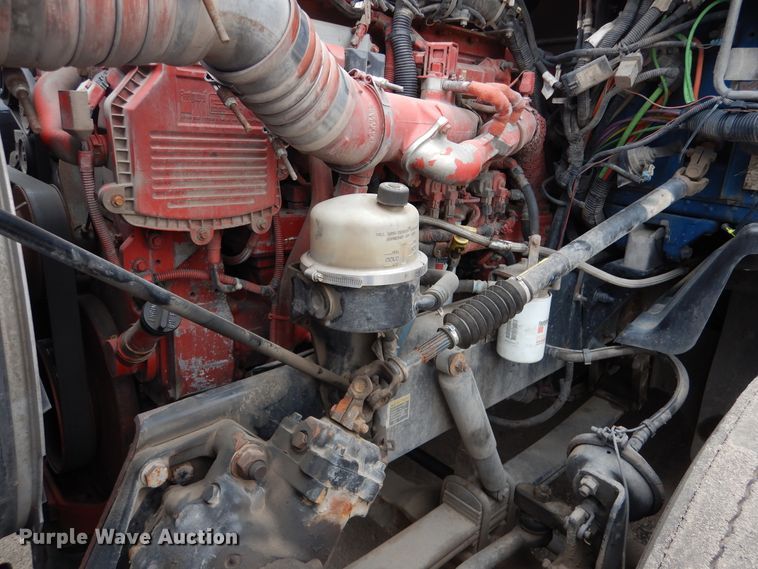 image for item AF9871 2010 Peterbilt 387  semi truck