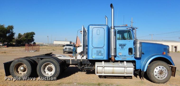 image for item DI5739 1997 Freightliner Classic XL FLD120  semi truck