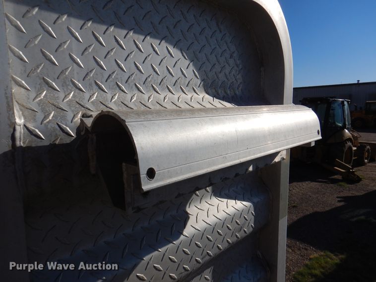 image for item DI5739 1997 Freightliner Classic XL FLD120  semi truck