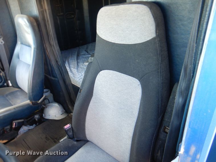 image for item DI5739 1997 Freightliner Classic XL FLD120  semi truck