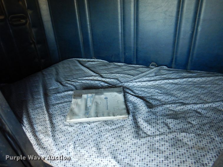 image for item DI5739 1997 Freightliner Classic XL FLD120  semi truck