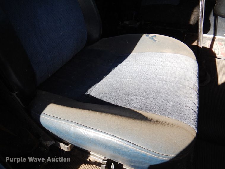 image for item DI5739 1997 Freightliner Classic XL FLD120  semi truck